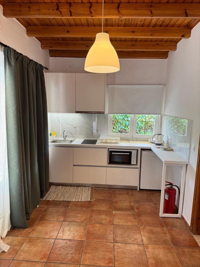Pieros Studios Lisipios Παλαιοκαστρίτσα Εξωτερικό φωτογραφία